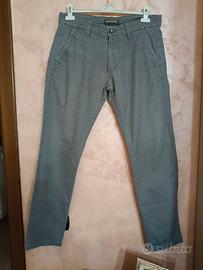 Pantalone uomo grigio taglio classico in cotone