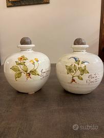 Barattoli in ceramica dipinta