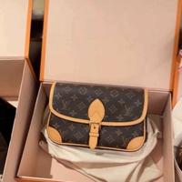 Borsa a tracolla classica da donna Louis Vuitton