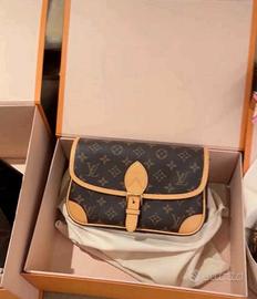 Borsa a tracolla classica da donna Louis Vuitton