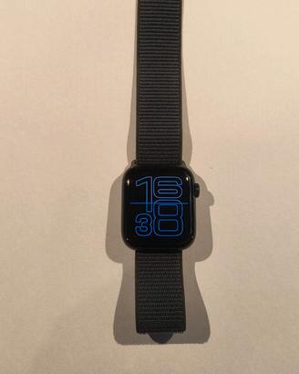 Apple Watch SE 2ª generazione GPS 44 mm 