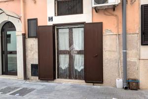 MONOLOCALE A MARGHERITA DI SAVOIA