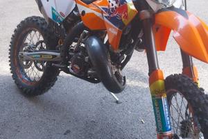 KTM exc 125 anno 2007 targato