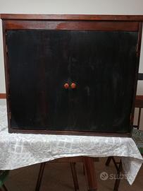 Pensile mobile in legno con ribalta superiore 