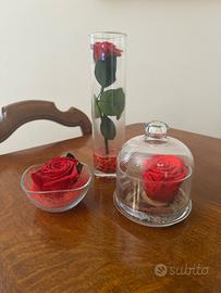 Tris di rose stabilizzate in vetro