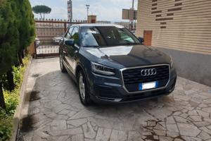 audi q2 s tronic Business 
