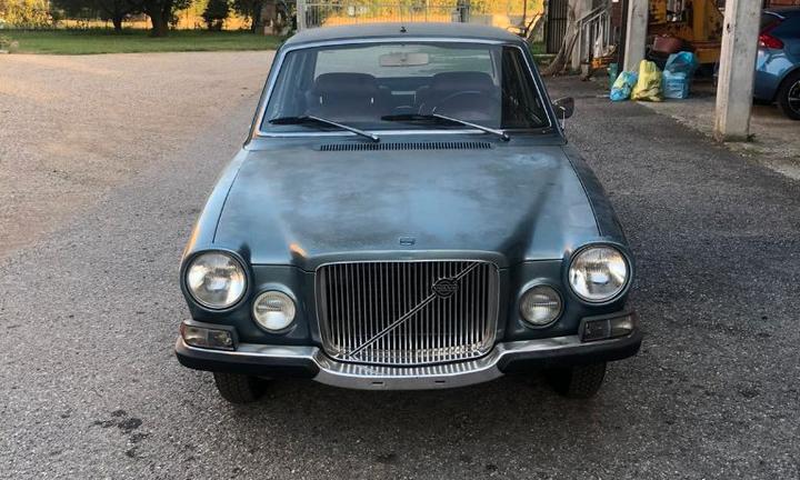 Lo faccio una vecchia Volvo con pochi chilometri