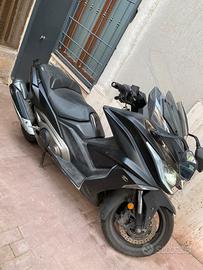 Kymco AK 550 modello ABS - 2020