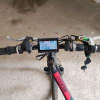 Bici MTB 26" a pedalata assistita