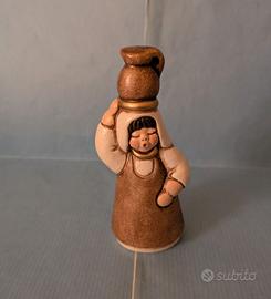 Donna con anfora presepe Thun bianca natur
