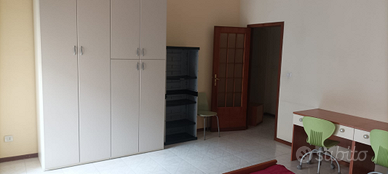 Stanza con bagno autonomo per donne