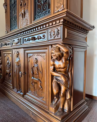 Mobili antichi tavolo buffet credenza