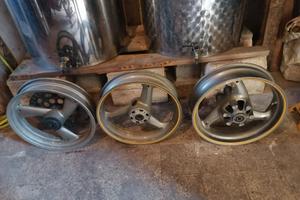 Cerchi ducati monster