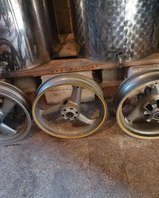 Cerchi ducati monster