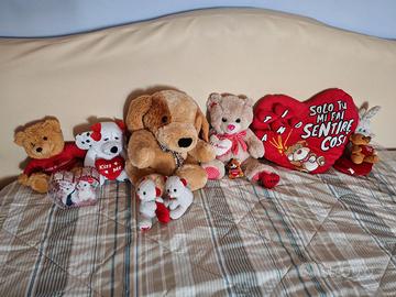 PELUCHES VARI IN BLOCCO