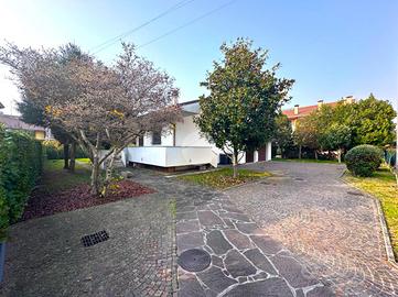 VILLA SINGOLA A ALBIGNASEGO