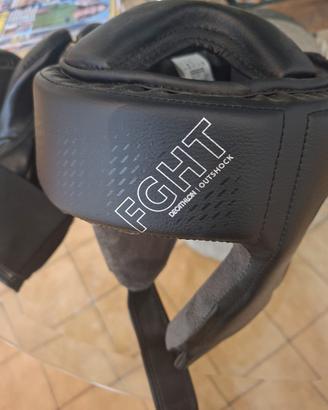 CASCO E GUANTONI BOXE PER RAGAZZO 10 - 14 ANNI. 