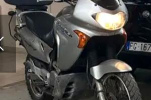 Honda Transalp 650 2005