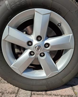 cerchi 16 pollici con gomme 215 65 16 