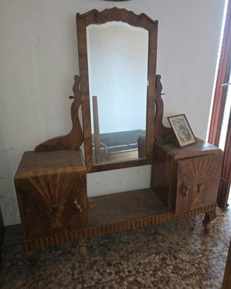  toilette con specchiera 