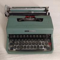 Macchina da scrivere Olivetti 
