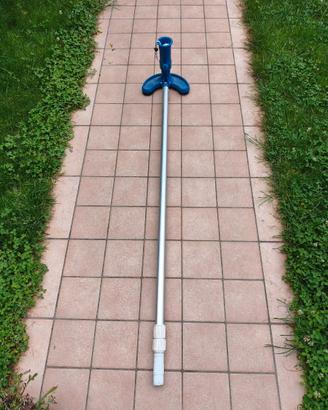 Asta pulizia piscina