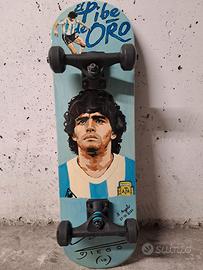 Skateboard Maradona dipinto a mano, unico al mondo