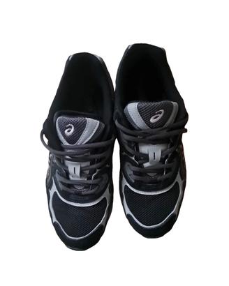 asics gel nyc taglia 42