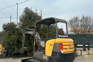 E210 Escavatore Volvo 27 q EC27C