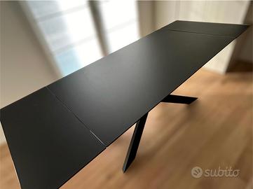 TAVOLO NERO OPACO ALLUNGABILE