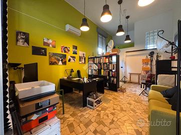 NEGOZIO A CASALECCHIO DI RENO