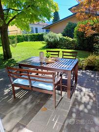 Tavolo da giardino in legno