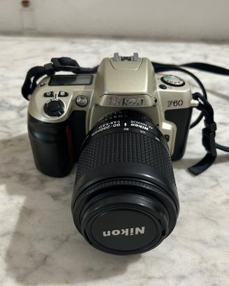 Nikon F60 vintage, analogica