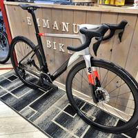 Basso SV 2026 rosso vivo tg54 2026