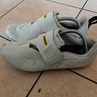 scarpe da triathlon marca Mavic 