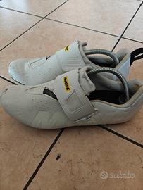 scarpe da triathlon marca Mavic 