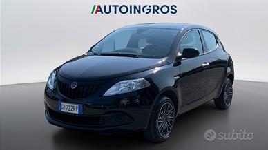 LANCIA Ypsilon 1.0 firefly hybrid Silver s&s 70cv
