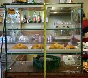 Vetrina da bar per brioches