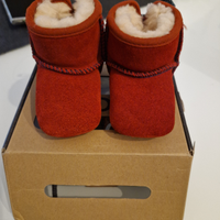 Varie scarpe + UGG per neonati 6/12 mesi
