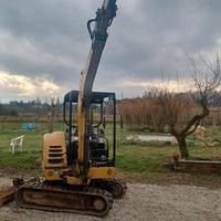 escavatore giardino 