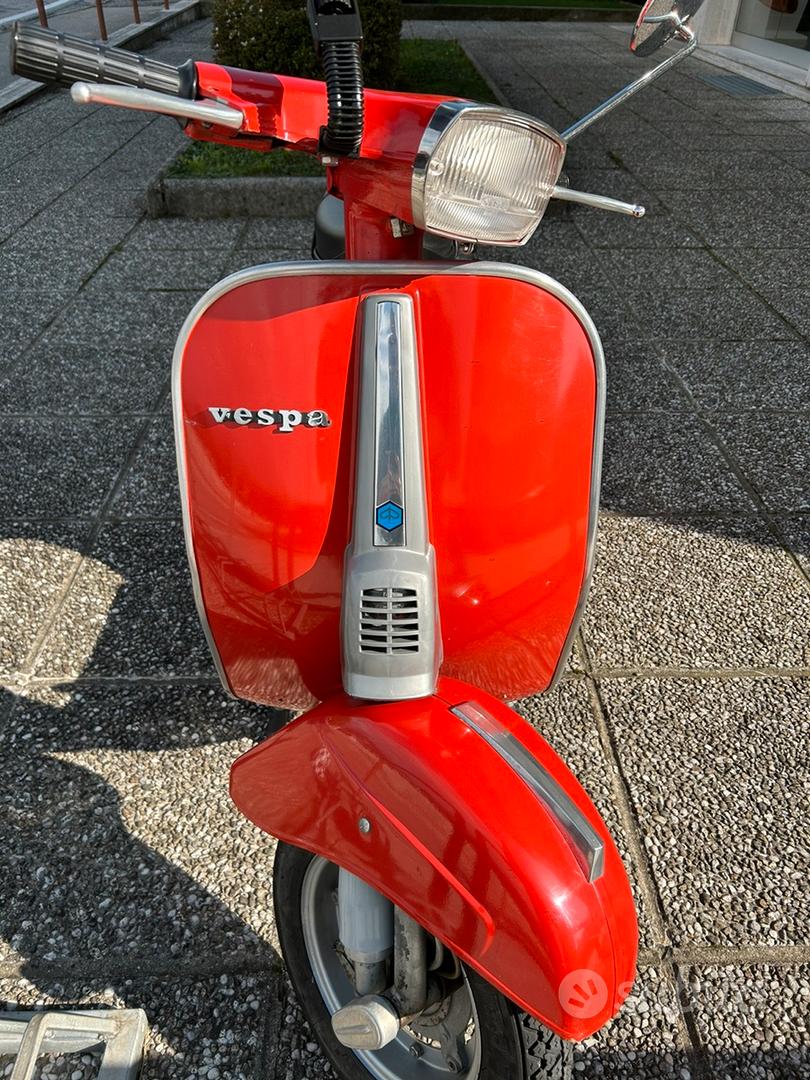 Rosso Katmandu Colore Rosso Corallo Vespa 50 Special Piaggio Vespa