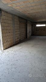 Ampio Magazzino/Laboratorio Grezzo 400 mq