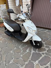 Scooter Peugeot Kisbee 50cc 4T - 2018
