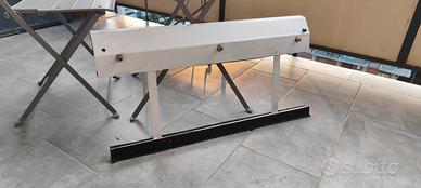 Staffa per ancoraggio a ringhiera climatizzatore