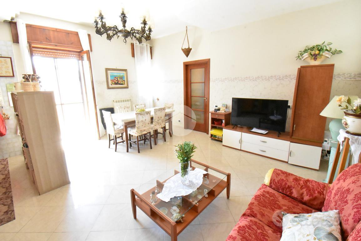3 LOCALI A CERCOLA - Vista 4