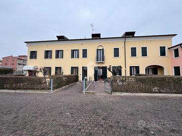 4 LOCALI A CAMPONOGARA