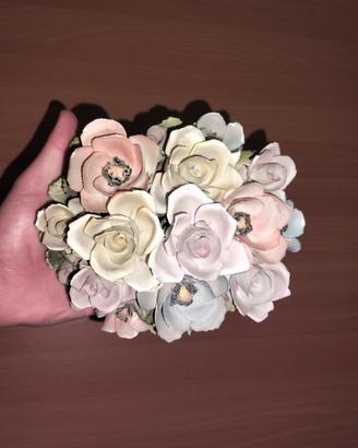 centrotavola  floreale in porcellana  Capodimonte