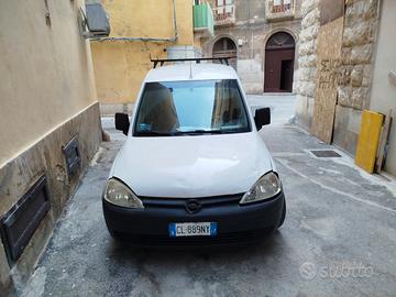  furgonetta Opel combo 1.3 CDTI
