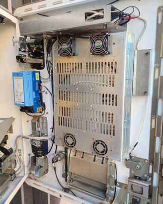 Distributore automatico touch screen 18 selezioni