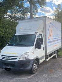 Iveco daily 35/e4 con sponda